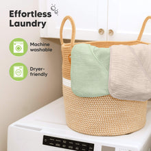 Load image into Gallery viewer, 2-Pack Lyra Muslin Hooded Towels