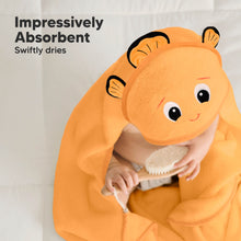 Load image into Gallery viewer, Cuddle Baby Hooded Towel (Clownfish)