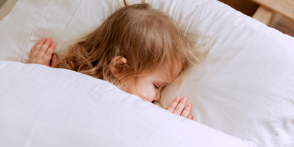 full moon affecting sleeping behavior
