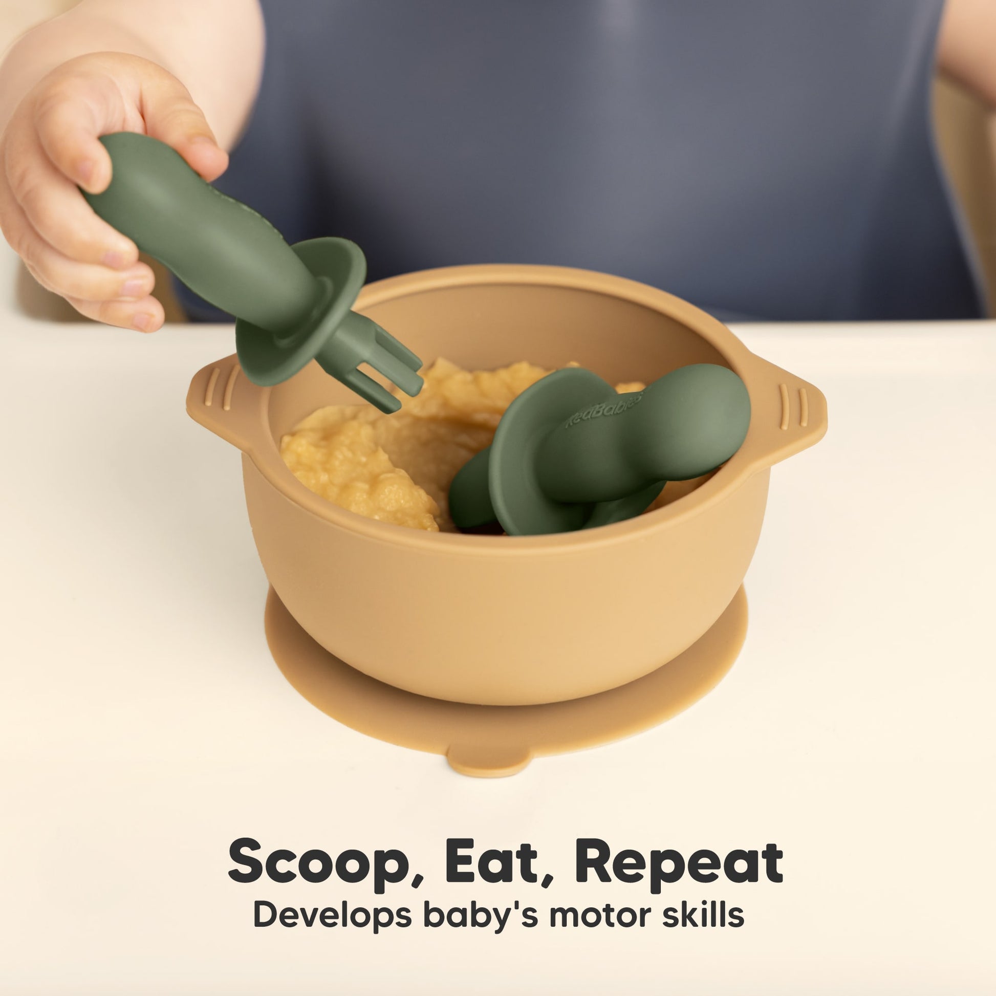 Scoop, eat, and repeat while helping develop baby’s motor skills.
 27845875237050