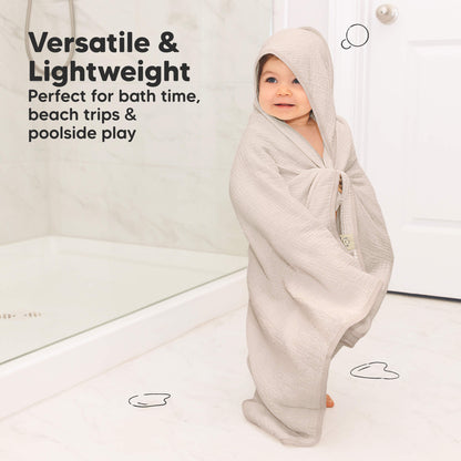 Versatile and lightweight hooded towel perfect for bath time, beach trips, and poolside play. 30514288296122