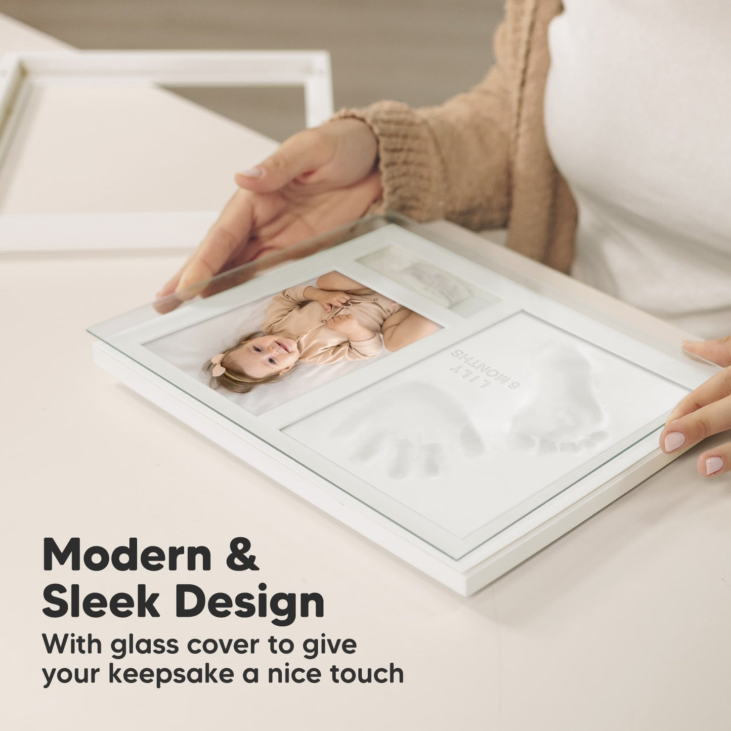 Modern & Sleek Design
With glass cover to give your keepsake a nice touch
 27272694628538